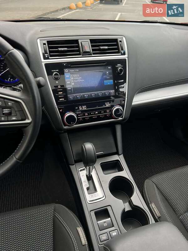 Универсал Subaru Outback 2018 в Киеве фото 28 Универсал Subaru Outback 2018 в Киеве