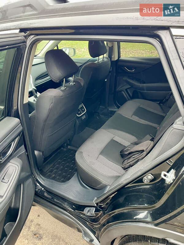 Универсал Subaru Outback 2021 в Киеве