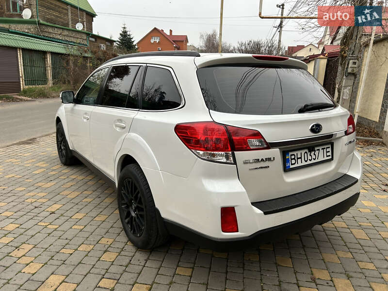 Универсал Subaru Outback 2010 в Одессе