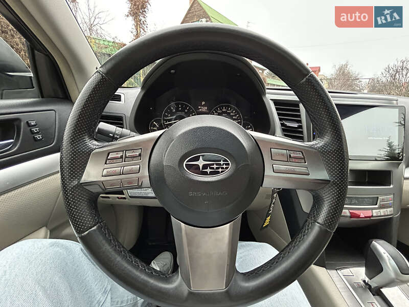 Универсал Subaru Outback 2010 в Одессе