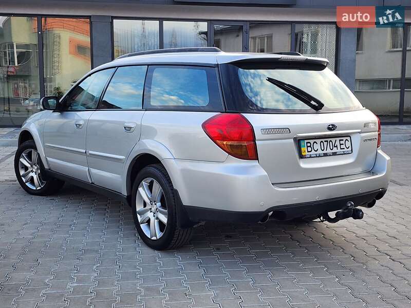Універсал Subaru Outback 2004 в Новояворівську