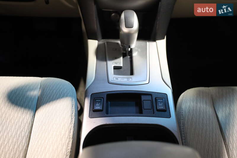 Універсал Subaru Outback 2012 в Луцьку