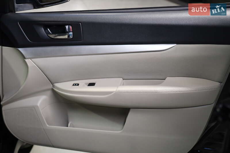 Універсал Subaru Outback 2012 в Луцьку