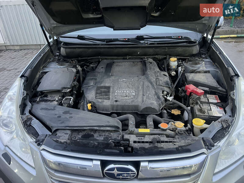 Универсал Subaru Outback 2013 в Виннице