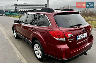 Универсал Subaru Outback 2012 в Киеве