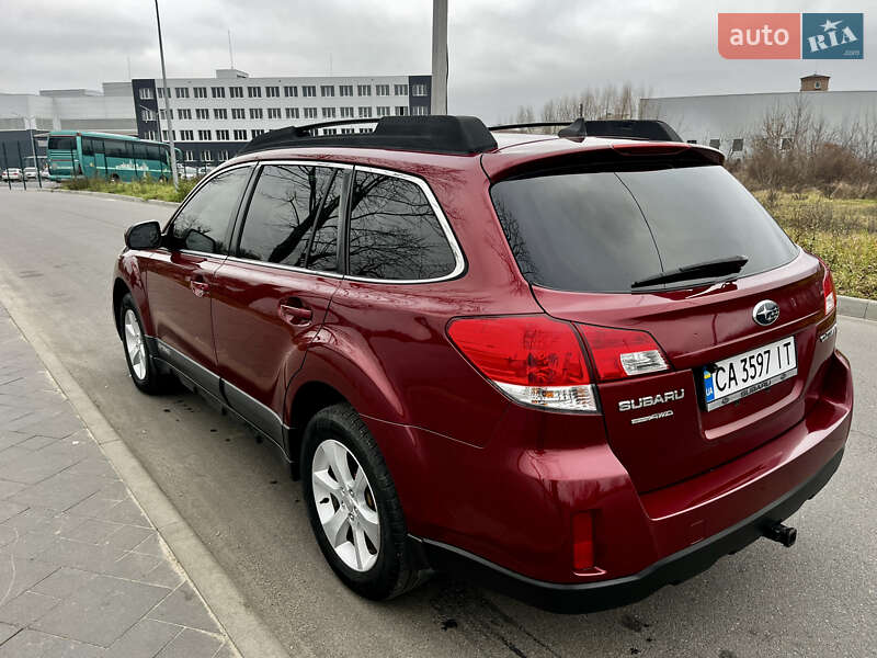 Универсал Subaru Outback 2012 в Киеве