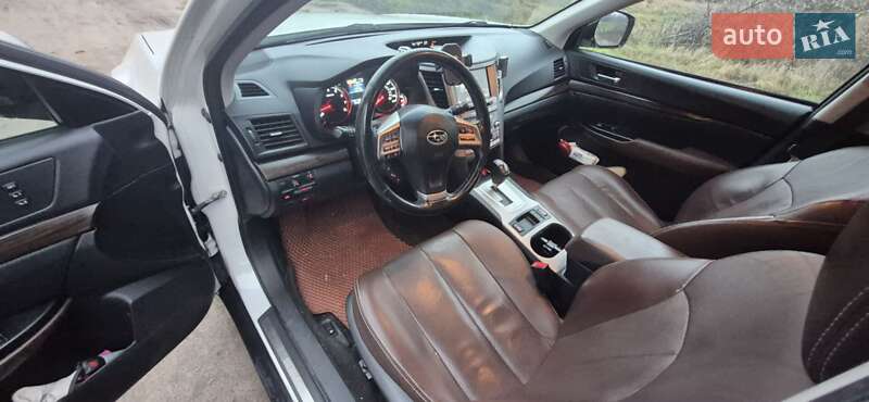 Универсал Subaru Outback 2013 в Светловодске фото 22 Универсал Subaru Outback 2013 в Светловодске