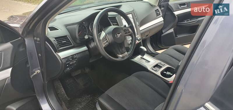 Универсал Subaru Outback 2014 в Ивано-Франковске