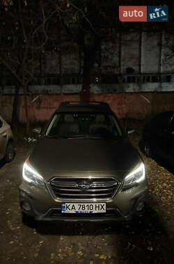Универсал Subaru Outback 2017 в Киеве