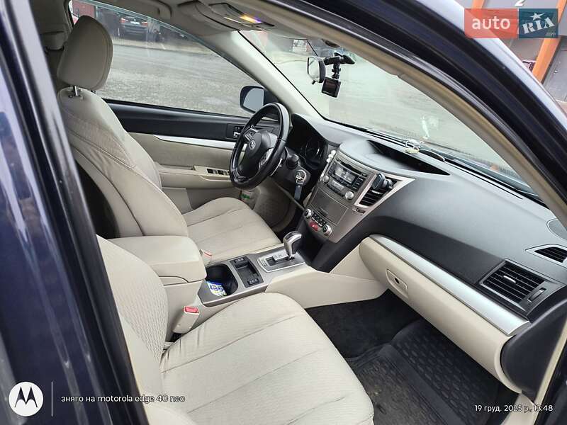 Универсал Subaru Outback 2012 в Хмельницком
