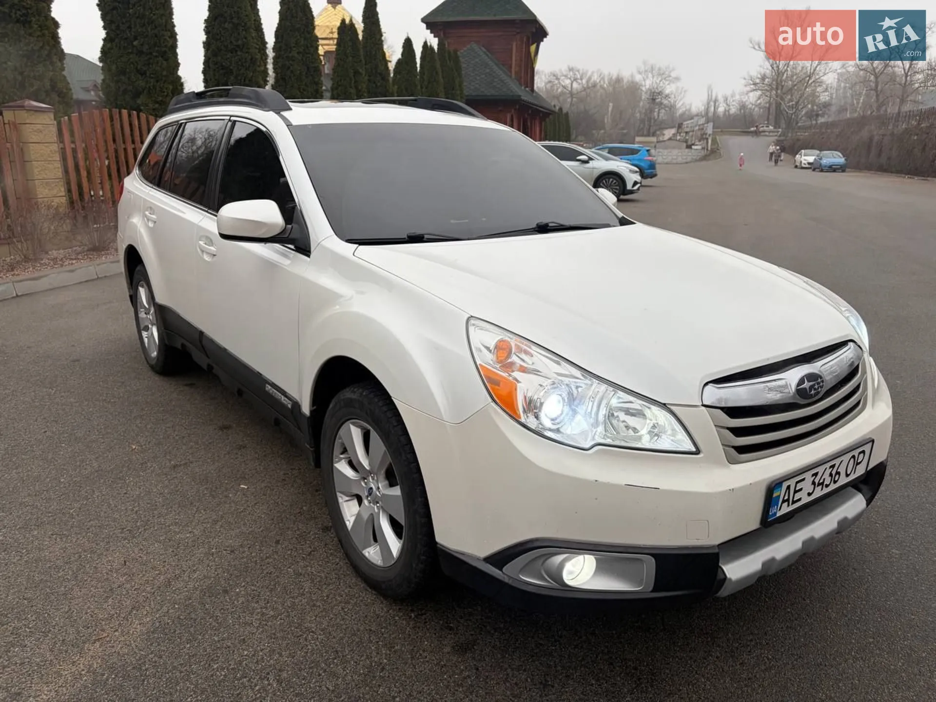 2011 Subaru Outback - мініатюра 2