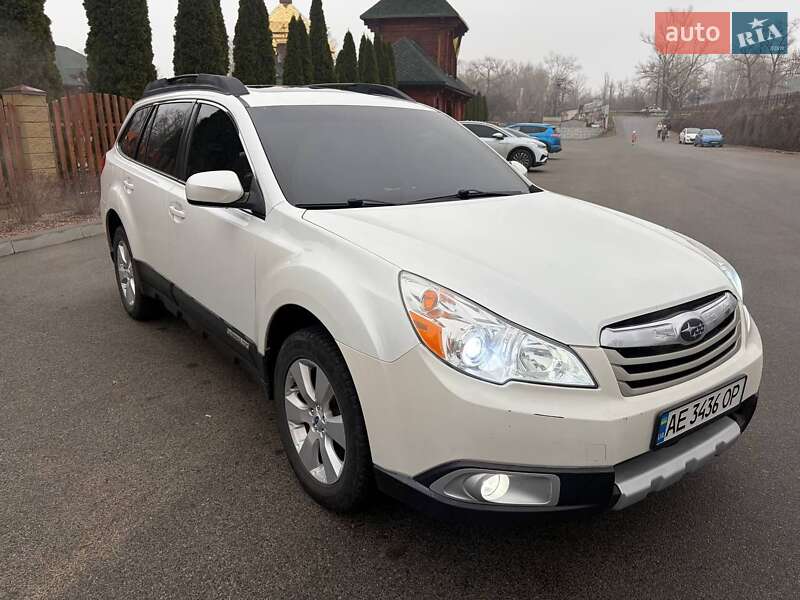 Универсал Subaru Outback 2011 в Днепре