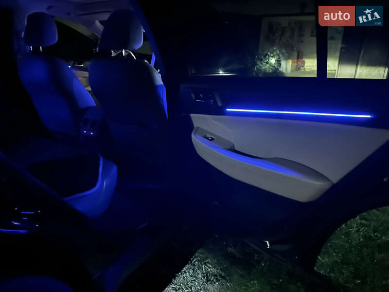 Універсал Subaru Outback 2015 в Тернополі