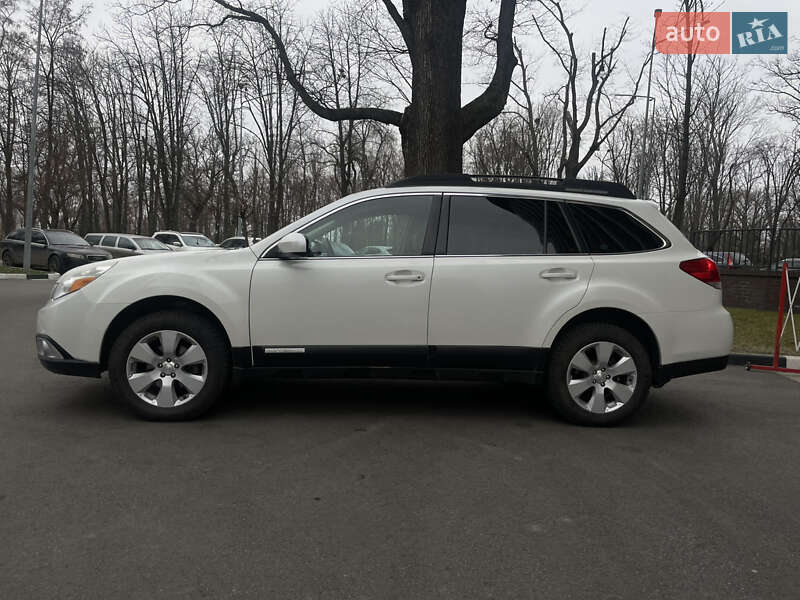 Універсал Subaru Outback 2012 в Харкові