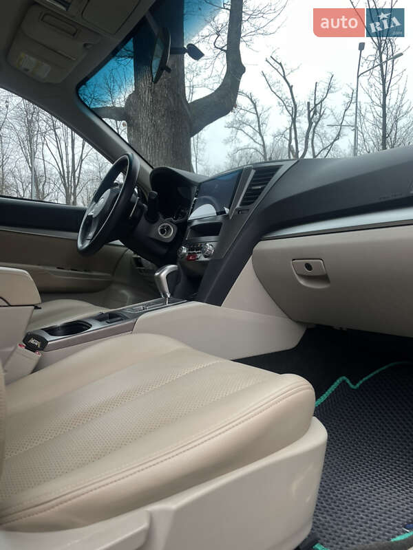 Універсал Subaru Outback 2012 в Харкові