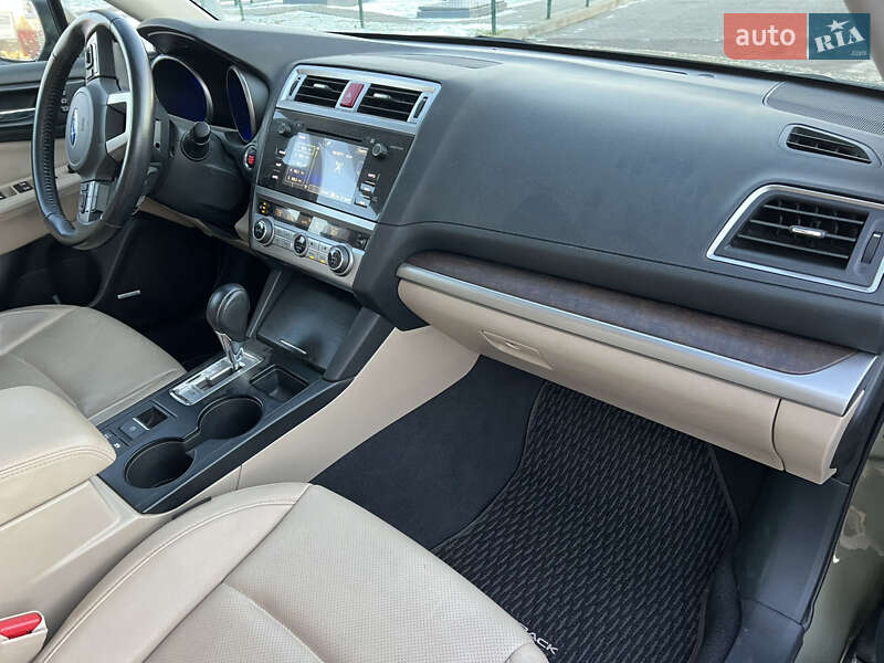Универсал Subaru Outback 2016 в Николаеве
