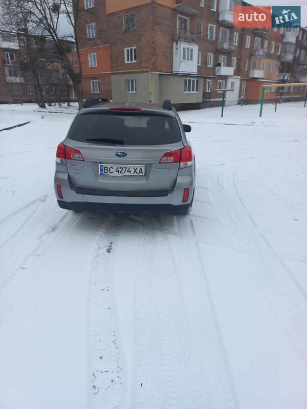 Універсал Subaru Outback 2010 в Львові фото 12 Універсал Subaru Outback 2010 в Львові