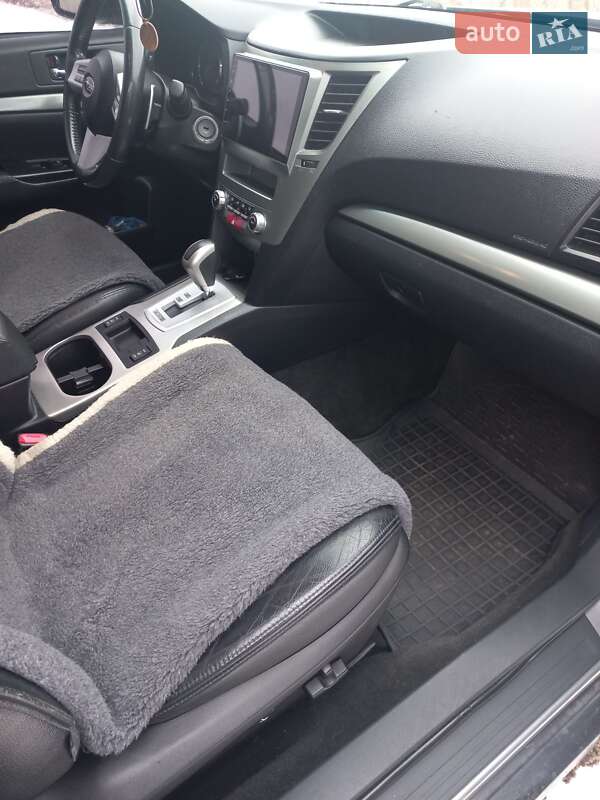 Універсал Subaru Outback 2010 в Львові фото 17 Універсал Subaru Outback 2010 в Львові