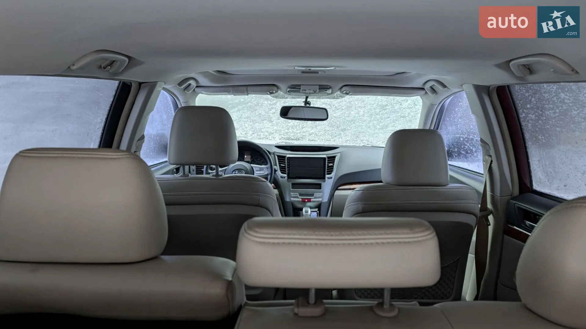 2011 Subaru Outback - мініатюра 2