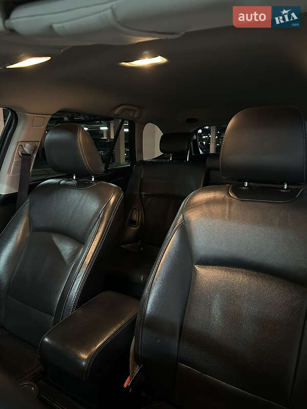 Универсал Subaru Outback 2015 в Софиевской Борщаговке