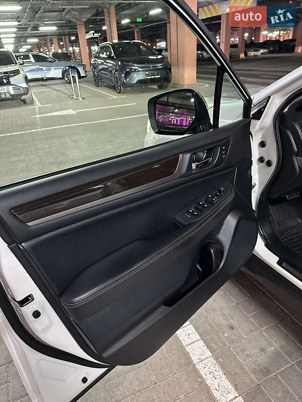 Универсал Subaru Outback 2015 в Софиевской Борщаговке