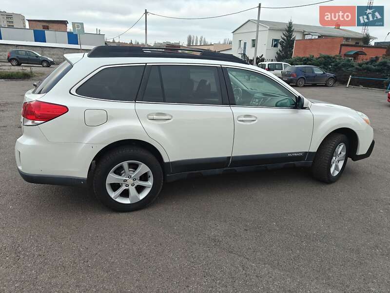 Универсал Subaru Outback 2013 в Черкассах