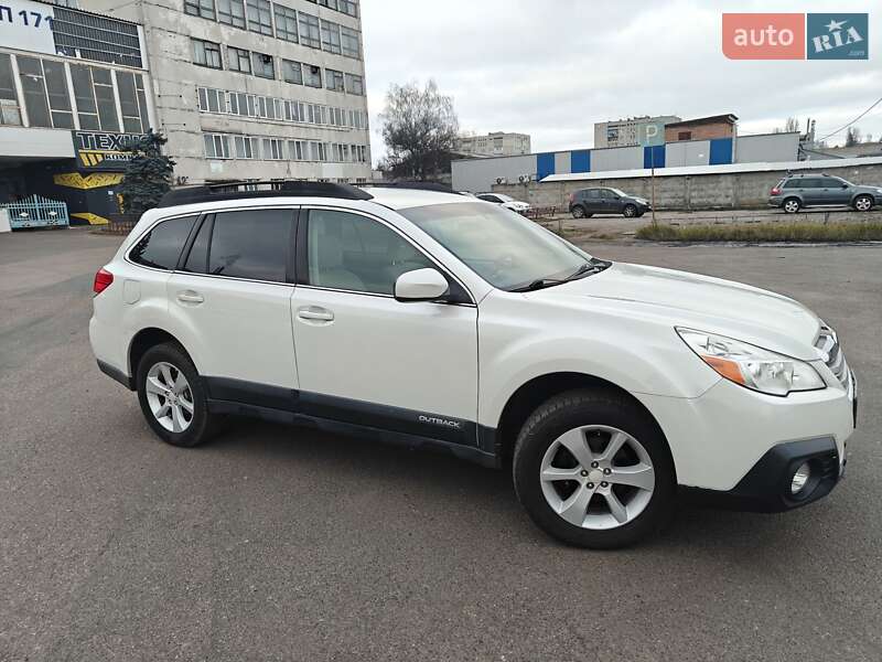Универсал Subaru Outback 2013 в Черкассах