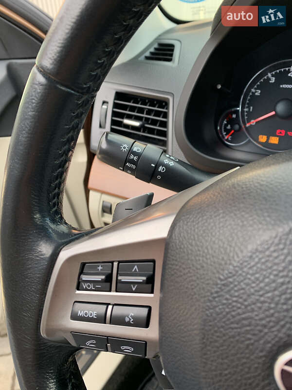 Универсал Subaru Outback 2013 в Ужгороде