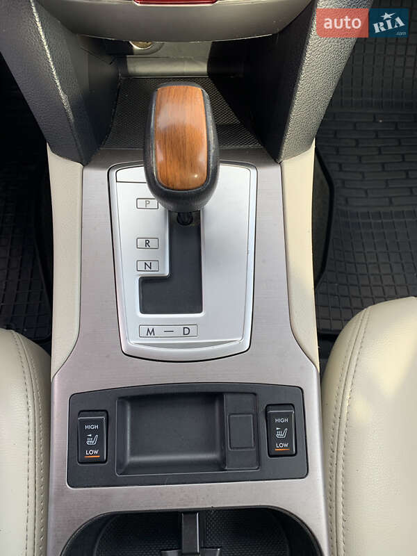 Универсал Subaru Outback 2013 в Ужгороде