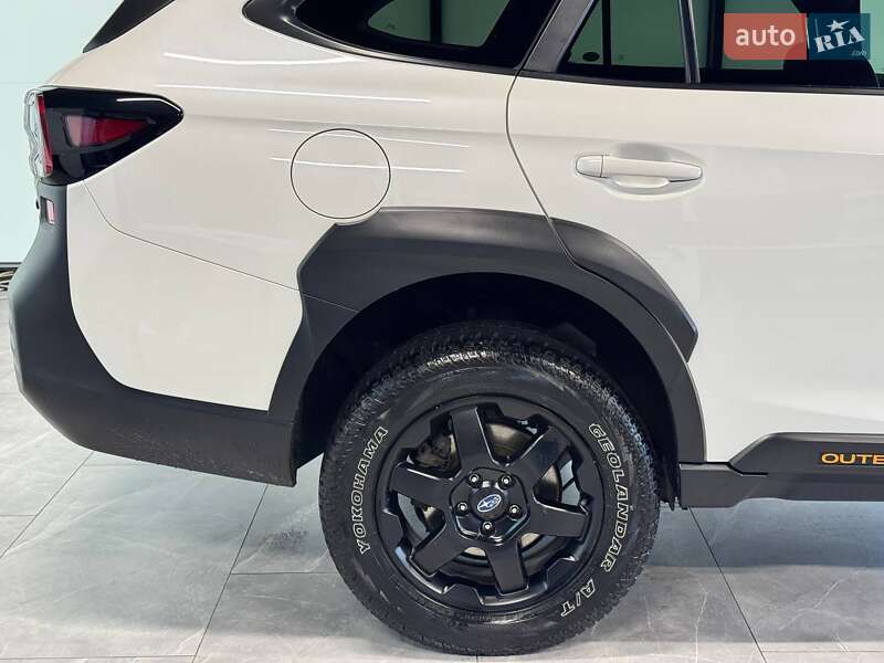 Внедорожник / Кроссовер Subaru Outback 2021 в Львове
