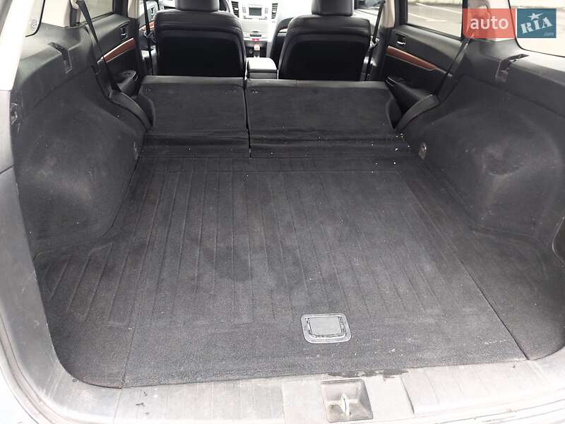 Универсал Subaru Outback 2012 в Киеве