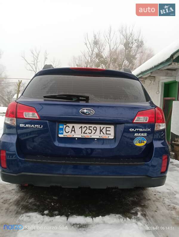 Универсал Subaru Outback 2011 в Каневе
