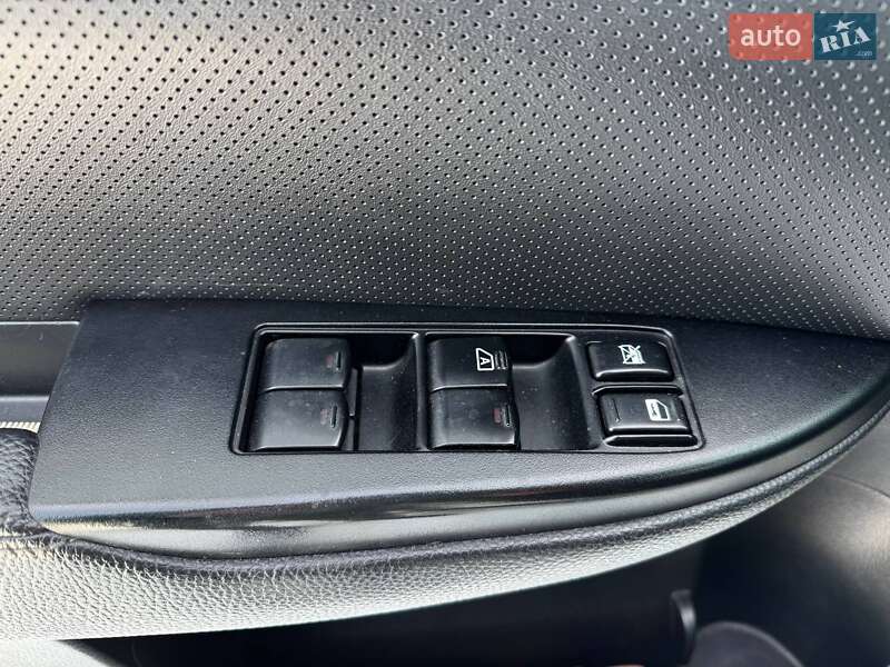 Універсал Subaru Outback 2011 в Києві