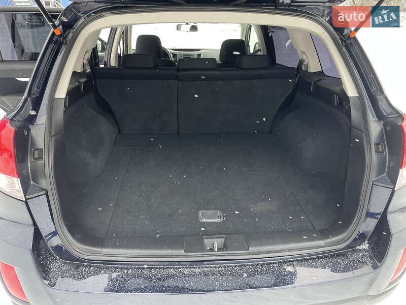 Универсал Subaru Outback 2013 в Львове