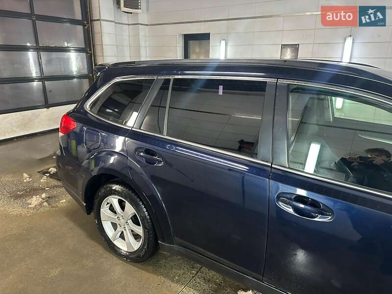 Универсал Subaru Outback 2013 в Львове