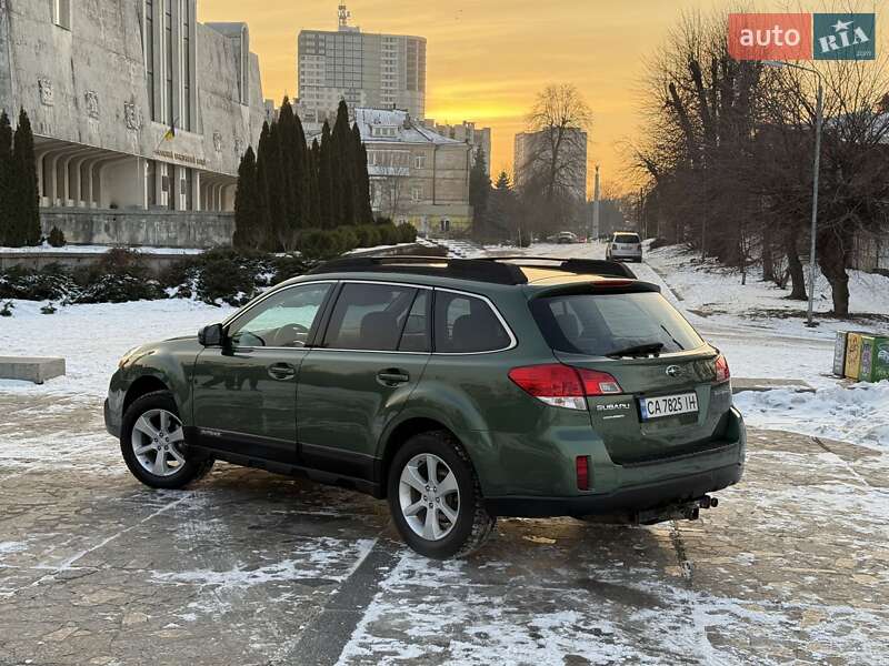 Универсал Subaru Outback 2012 в Черкассах