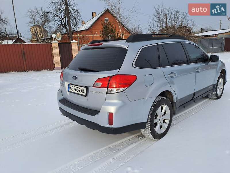 Универсал Subaru Outback 2013 в Кривом Роге