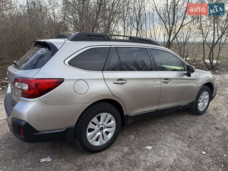 Універсал Subaru Outback 2017 в Кременчуці