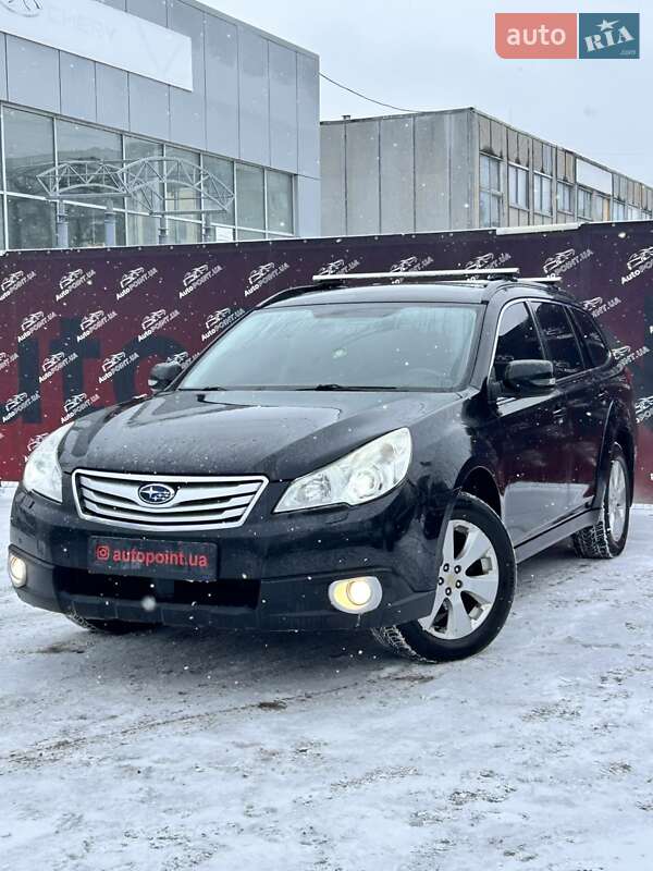 Subaru Outback 2011