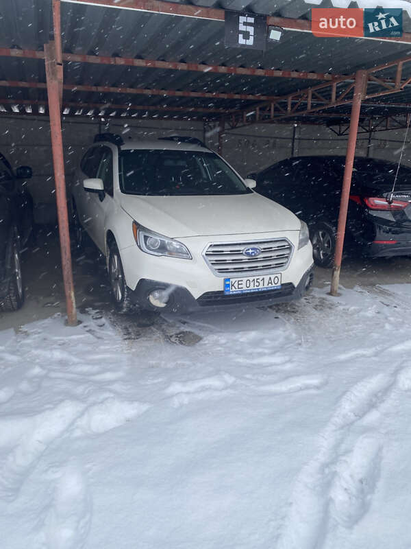 Subaru Outback 2015