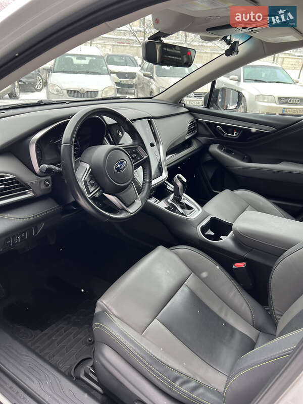 Универсал Subaru Outback 2021 в Киеве