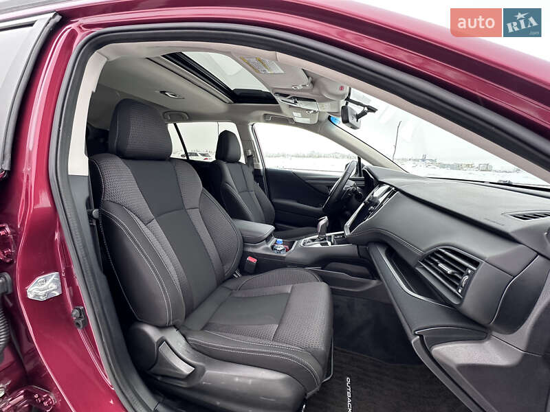 Внедорожник / Кроссовер Subaru Outback 2022 в Ровно