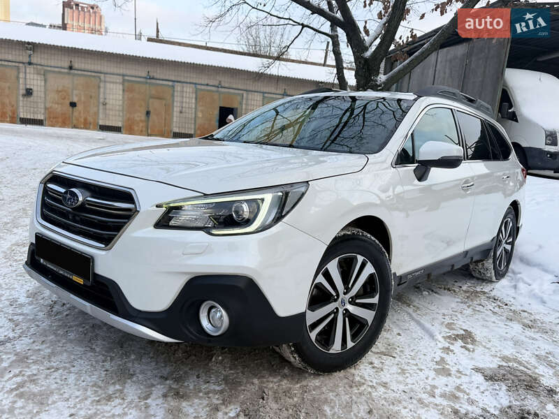 Универсал Subaru Outback 2018 в Киеве
