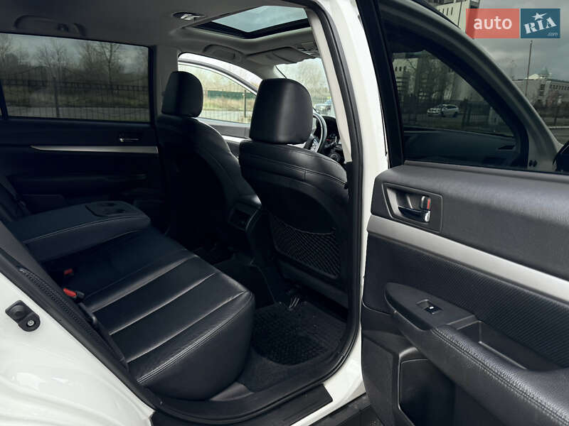 Универсал Subaru Outback 2013 в Киеве