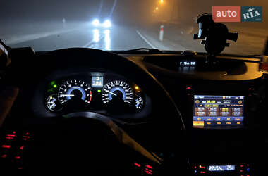 Универсал Subaru Outback 2010 в Львове