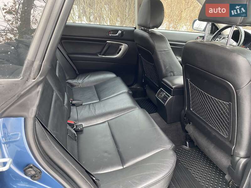 Универсал Subaru Outback 2008 в Киеве