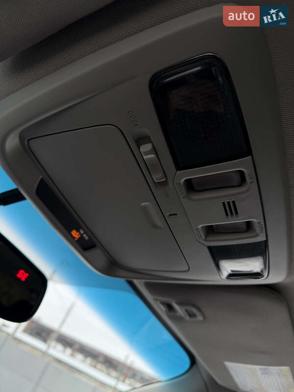 Универсал Subaru Outback 2014 в Киеве