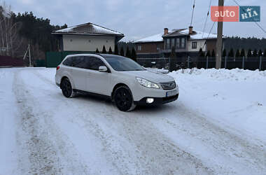 Універсал Subaru Outback 2010 в Києві