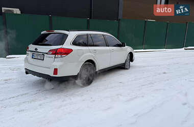 Універсал Subaru Outback 2010 в Києві