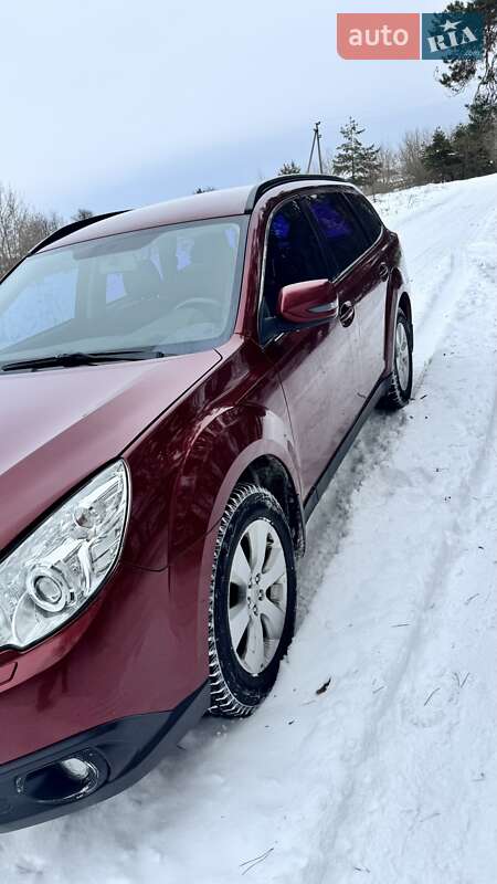 Універсал Subaru Outback 2010 в Києві
